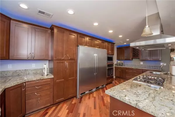 Fontana, CA 92335,9378 Palmetto AVE