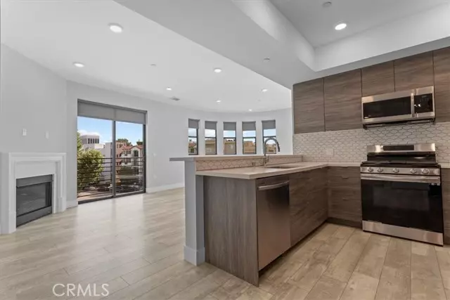 Sherman Oaks, CA 91403,4383 Sepulveda BLD 201