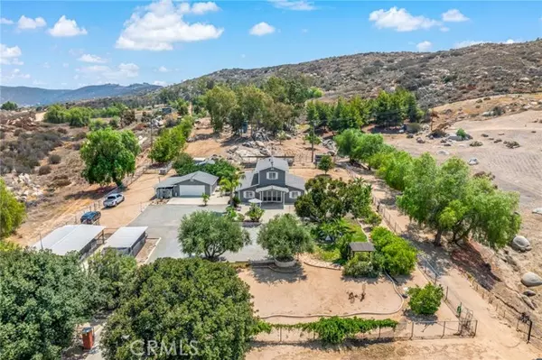 Hemet, CA 92544,40555 Benji LN