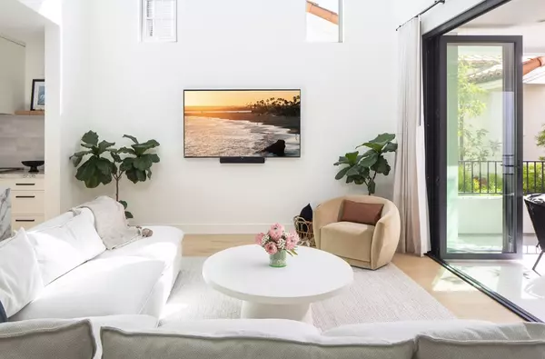 Corona Del Mar, CA 92625,506 Goldenrod B