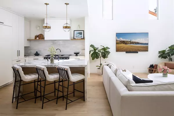 Corona Del Mar, CA 92625,506 Goldenrod B
