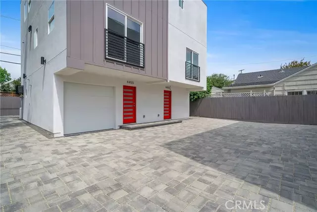 4455 Colfax Ave 4, Studio City, CA 91602