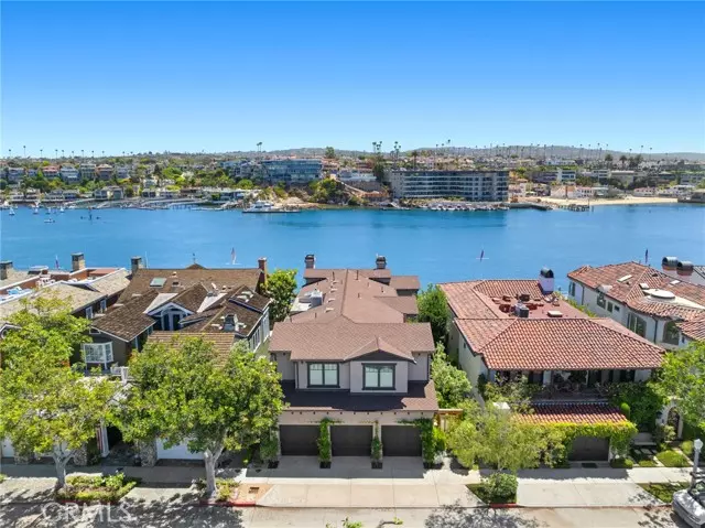 Newport Beach, CA 92661,2238 Channel RD