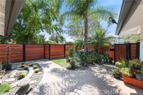 Costa Mesa, CA 92626,2798 Redwing CIR