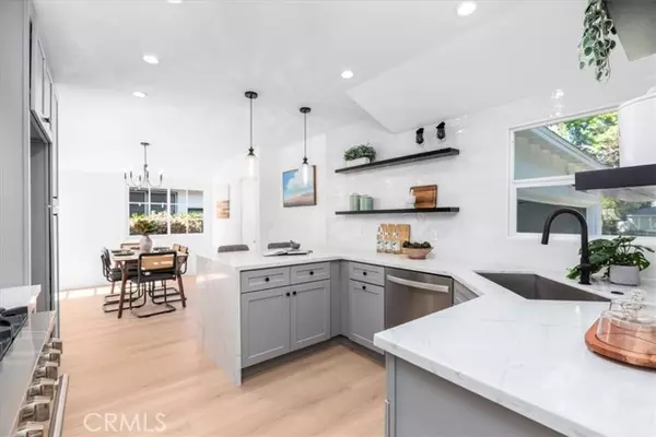 Sherman Oaks, CA 91411,5447 Columbus AVE