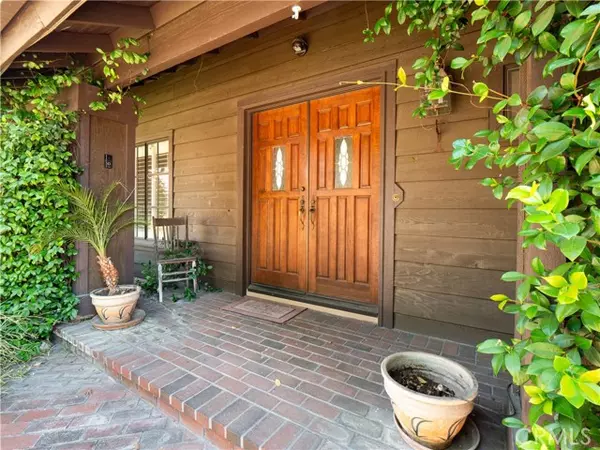 Newhall, CA 91321,24540 Acorn CT
