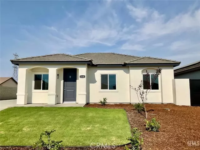 5220 Hawkwatch LN, Bakersfield, CA 93306