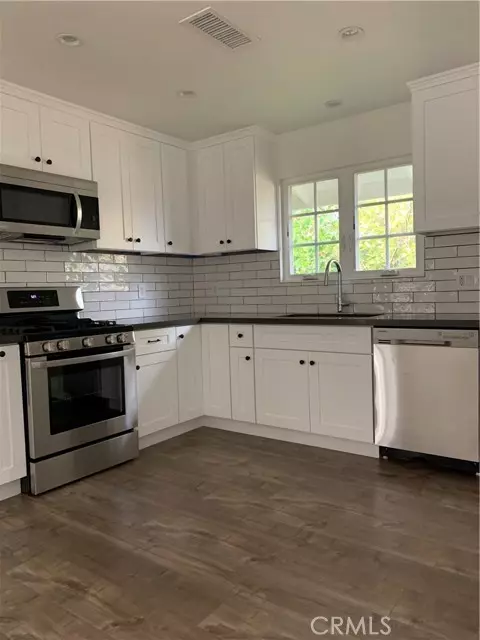 West Hills, CA 91307,22678 Kittridge ST