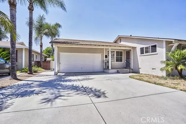 Fullerton, CA 92832,1001 S Adams AVE