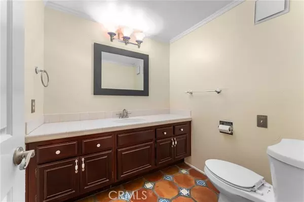 Redlands, CA 92373,1710 Fairmont DR