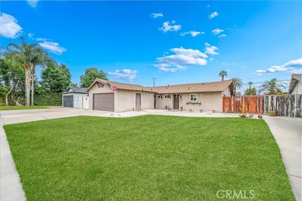 8828 Holly LN, Riverside, CA 92503