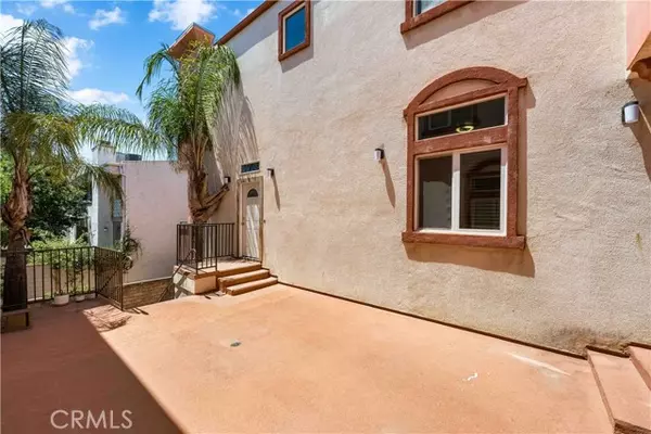 Chatsworth, CA 91311,10235 Independence AVE 10