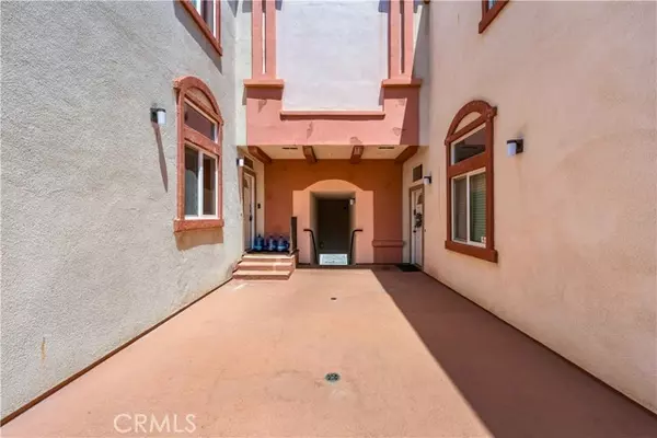 Chatsworth, CA 91311,10235 Independence AVE 10