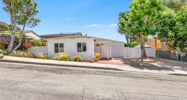 708 S Redondo AVE, Manhattan Beach, CA 90266