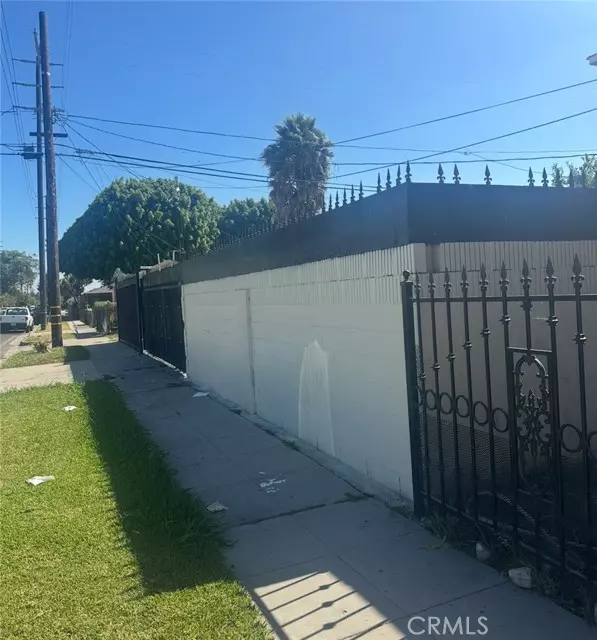 Los Angeles, CA 90002,9003 Wadsworth AVE