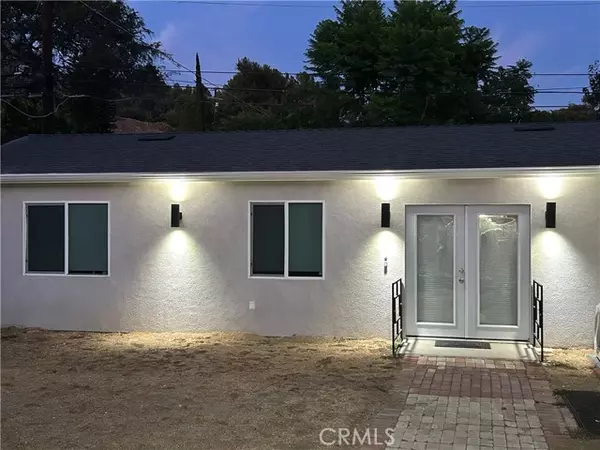 7780 Shadyspring PL B, Burbank, CA 91504