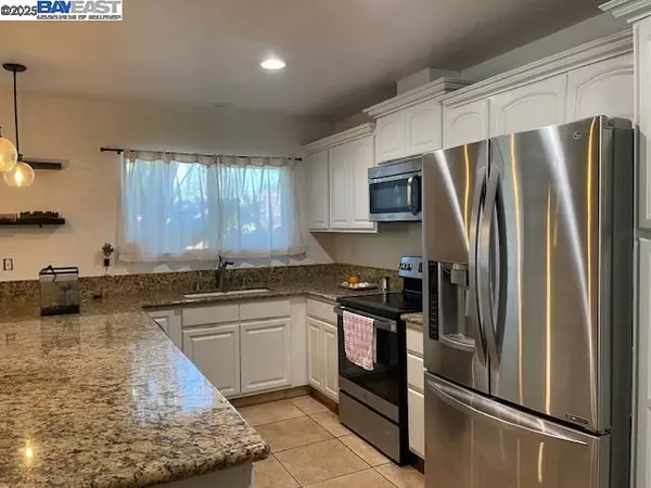 Elk Grove, CA 95624,9648 La Nuez Dr