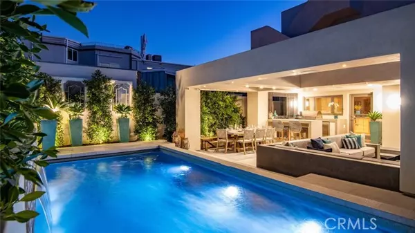 2540 Manhattan AVE, Hermosa Beach, CA 90254