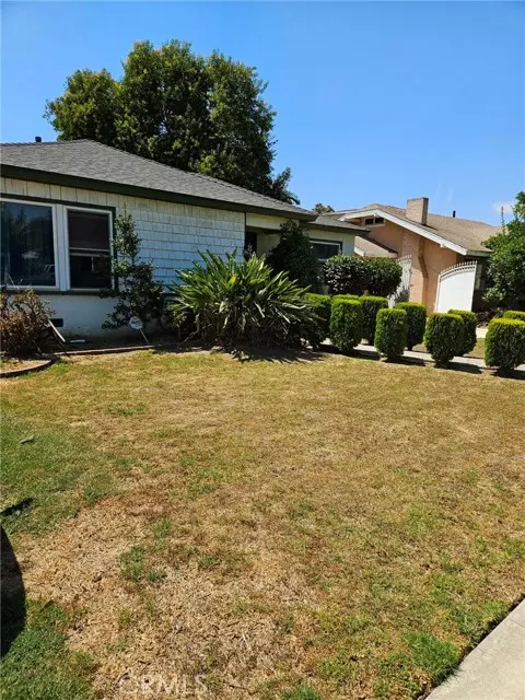 Compton, CA 90221,813 S Sloan AVE