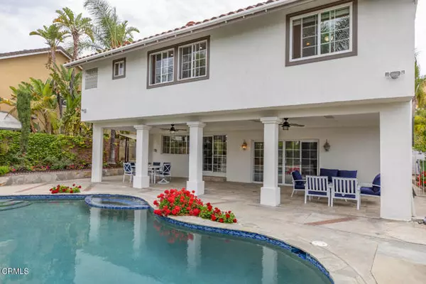 Los Angeles, CA 91352,8857 Bluffdale DR