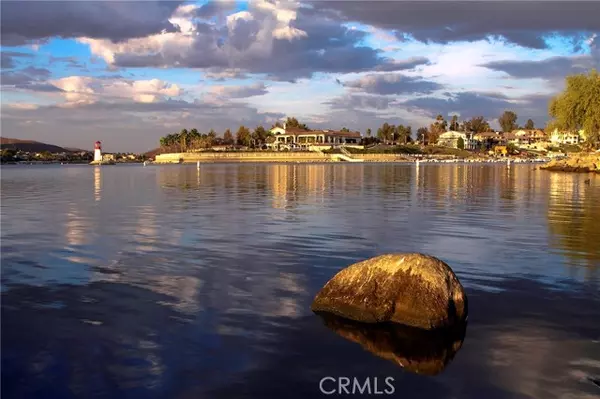 22054 Treasure Island DR 33, Canyon Lake, CA 92587
