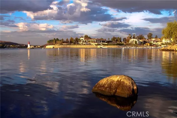 22054 Treasure Island DR 33, Canyon Lake, CA 92587