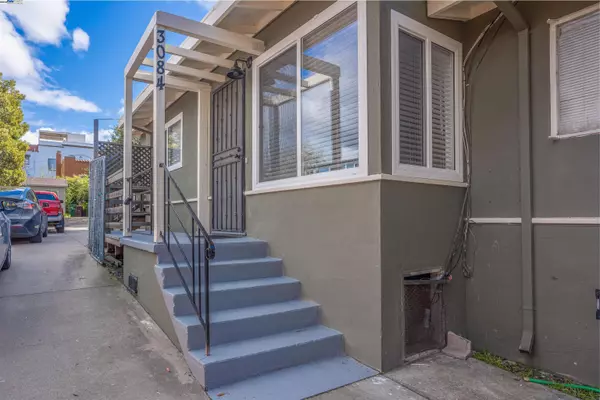 Oakland, CA 94602,3086 Capp St