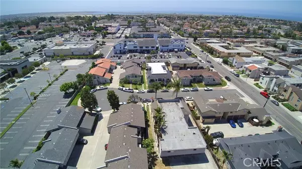 Huntington Beach, CA 92649,4921 Charlene CIR