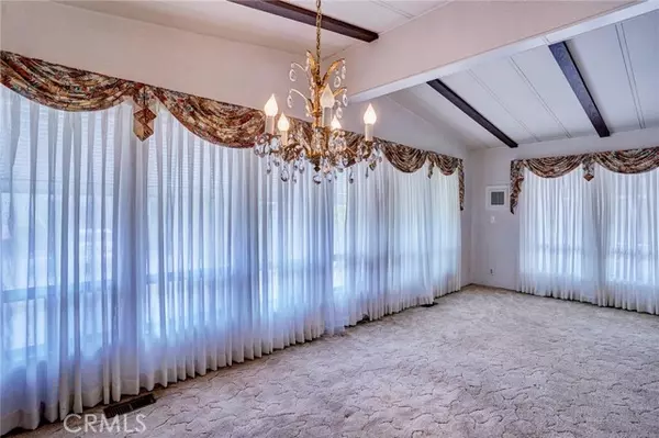 Anaheim, CA 92801,1919 W Coronet AVE 75