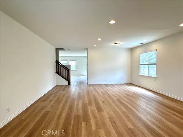 Eastvale, CA 92880,6542 Gladiola ST