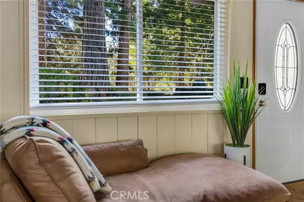 Lake Arrowhead, CA 92352,818 Dom WAY