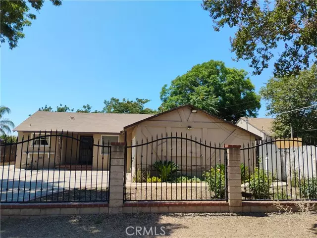 8417 Columbus AVE, North Hills, CA 91343