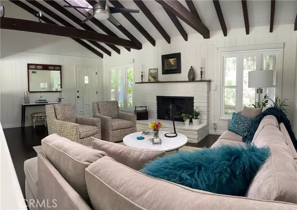 19631 Rosita ST, Tarzana, CA 91356