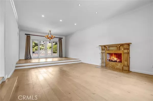Calabasas, CA 91302,22715 America WAY