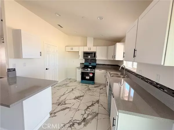 Phelan, CA 92371,12275 Barbet RD
