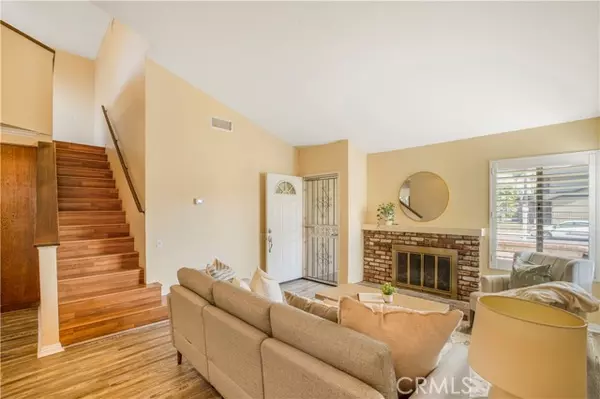 Chino, CA 91710,6413 Clover ST