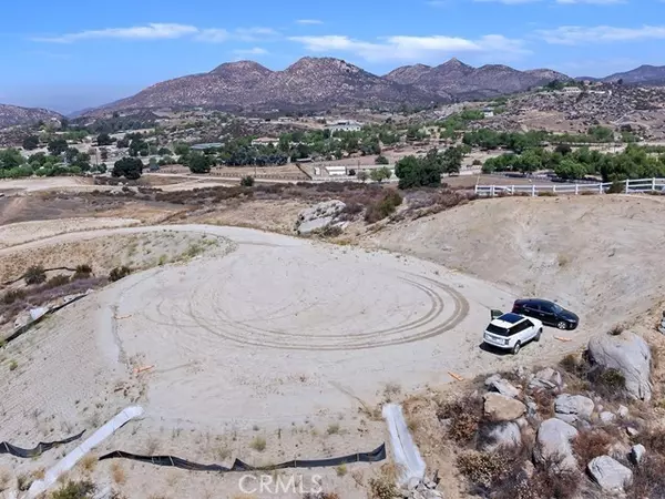 38766 East Benton, Temecula, CA 92592