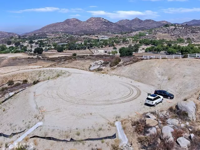 38766 East Benton, Temecula, CA 92592