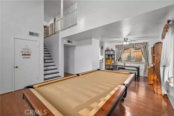 Lancaster, CA 93535,44718 Foxboro CT