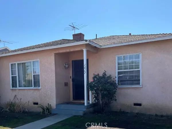 Compton, CA 90221,1017 S Chester AVE