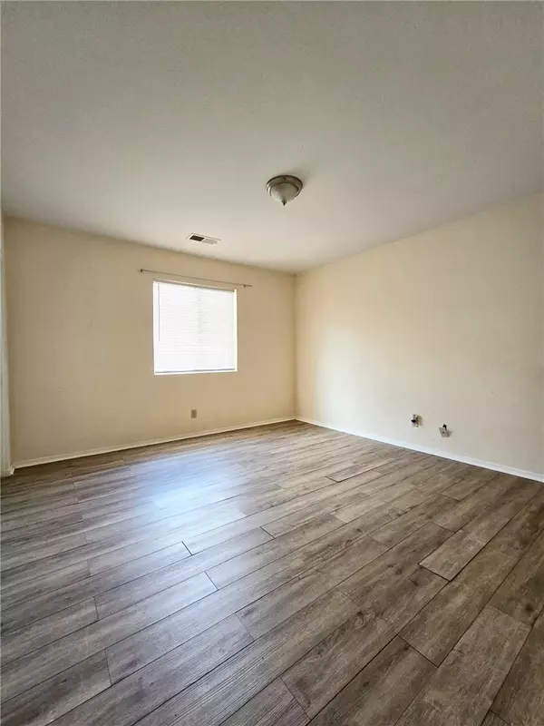 Lancaster, CA 93534,45521 13th ST