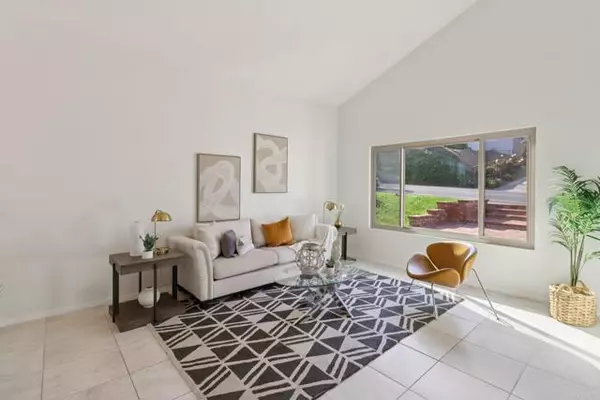 Oceanside, CA 92054,1895 Laurel RD