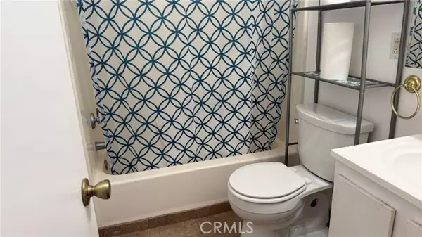 Apple Valley, CA 92307,22090 Cherokee AVE