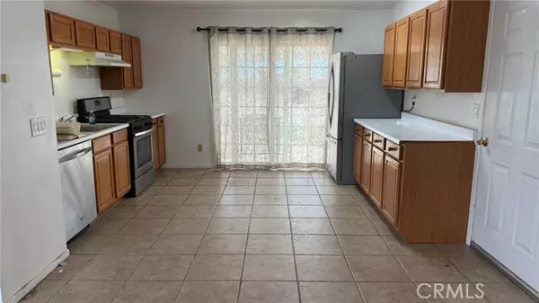Apple Valley, CA 92307,22090 Cherokee AVE