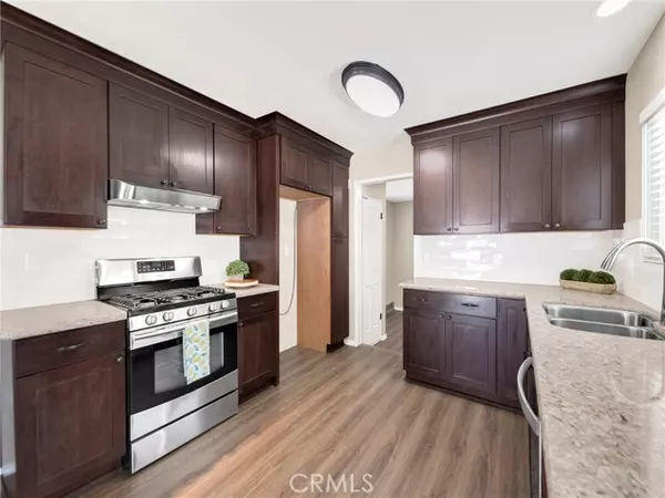 Saugus, CA 91350,26724 Diaz DR