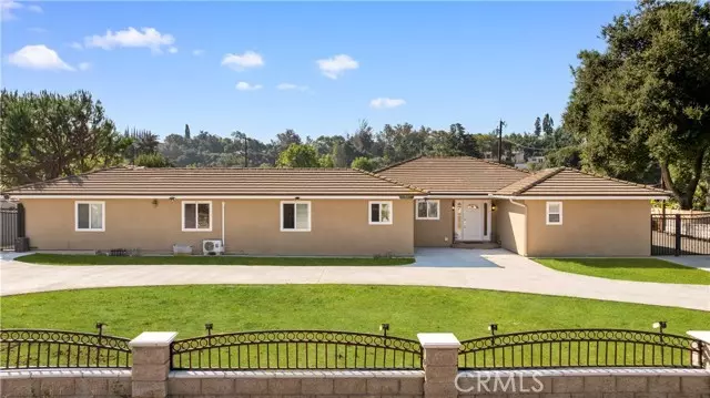 700 S Chaparro RD, Covina, CA 91724