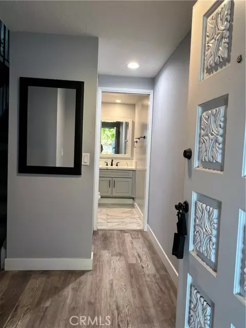 Costa Mesa, CA 92626,613 Lakeview LN 17