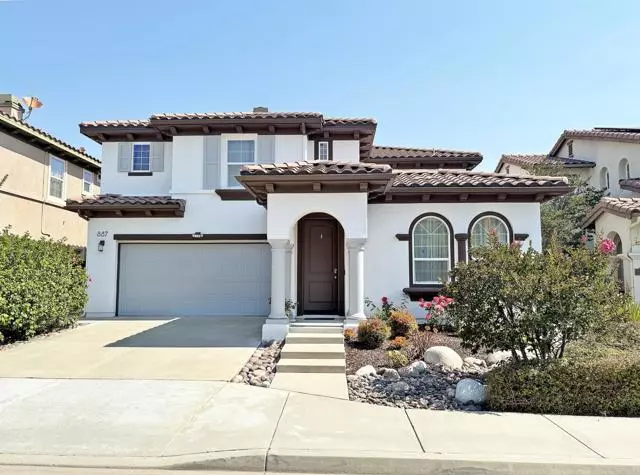 887 Chandelier CT, San Marcos, CA 92078