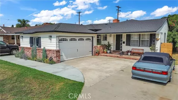 Downey, CA 90241,10829 Cord AVE