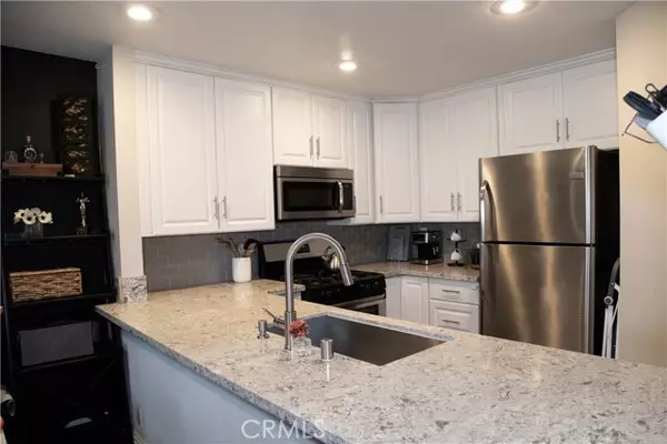 Lake Forest, CA 92630,22171 Rim Pointe 4A